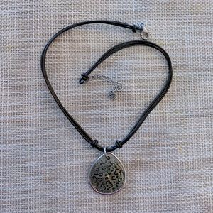 Mother of Pearl and leather necklace (Silpada)